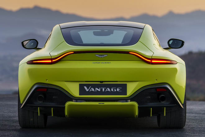 tuyet tac aston martin vantage 2018 gia 3,4 ty dong hinh anh 3
