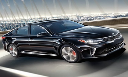 Kia Optima ở Việt Nam giảm giá còn 749 triệu đồng