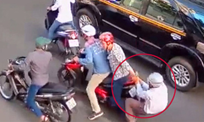 TP.HCM: Người phụ nữ khai báo bị giật 1 tỷ đồng lúc chờ xe taxi
