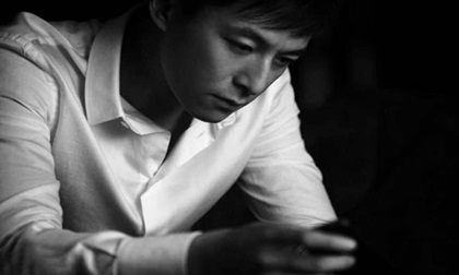 Nhìn thấy món quà sếp của vợ tôi gửi tặng con trai nhân ngày đầy tháng tôi chết ngất vì sốc