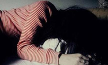 Đôi nam nữ uống thuốc sâu tự tử trong phòng trọ, 1 thai phụ tử vong