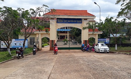 Nam sinh lớp 10 bị bắn nguy kịch
