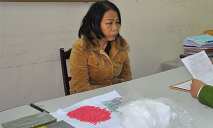 Phát hiện vụ vận chuyển số lượng lớn ma túy với 'chiêu độc' trên QL 10