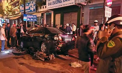 Đà Nẵng: Truy tìm người phụ nữ điều khiển ô tô gây tai nạn liên hoàn trong đêm rồi bỏ trốn