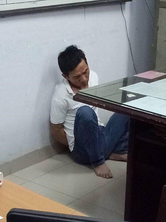 Hàng trăm người dân hô hoán, hỗ trợ vây bắt đối tượng nghi bắt cóc trẻ em - Ảnh 2.
