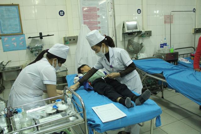 tp.hcm: hon 100 hoc sinh tieu hoc nhap vien cap cuu nghi do ngo doc thuc an - 2
