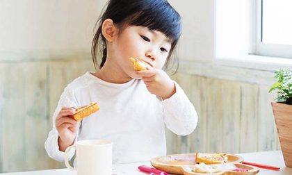 5 chiêu nuôi con của mẹ Nhật để trẻ có sức đề kháng, khỏe mạnh nhất thế giới