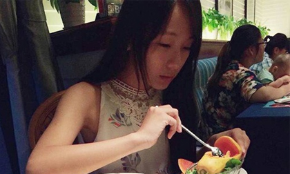 Chê bạn gái qua mạng quá xấu, chàng trai giả vờ đi vệ sinh và trốn biệt tăm