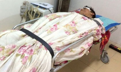 Ô tô, máy xúc bị đẩy xuống vực, 4 người thương vong