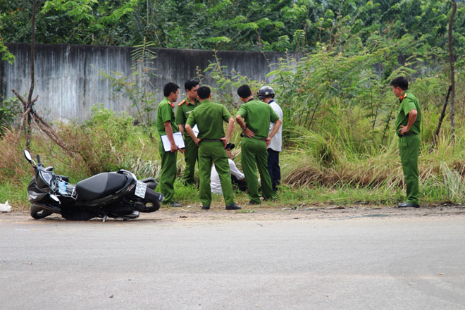 Bắt nghi phạm giết tài xế xe ôm, giấu xác trong bãi cỏ - 1