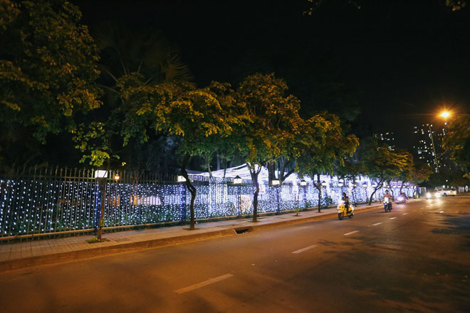 Giáng sinh ở Sài Gòn: 