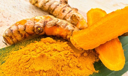6 đối tượng này nên kiêng ăn nghệ, tinh bột nghệ