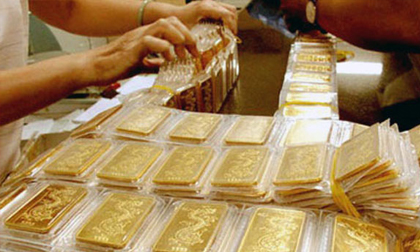 Giá vàng hôm nay 19/12: Rủi ro ập đến, vàng rập rình tăng tiếp