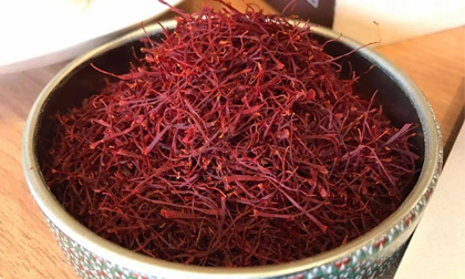 'Vàng đỏ' giá 650 triệu/kg: Đại gia làm trà thưởng Tết