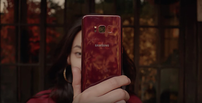 Top smartphone màu đỏ rực làm quà Noel 2017 - 1