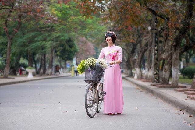 co gai tre mac ung thu do hai truong dai hoc: 