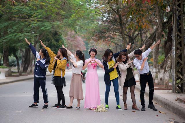 co gai tre mac ung thu do hai truong dai hoc: 