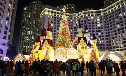 Những địa điểm chơi Noel đẹp ngỡ trời Âu giữa lòng Hà Nội