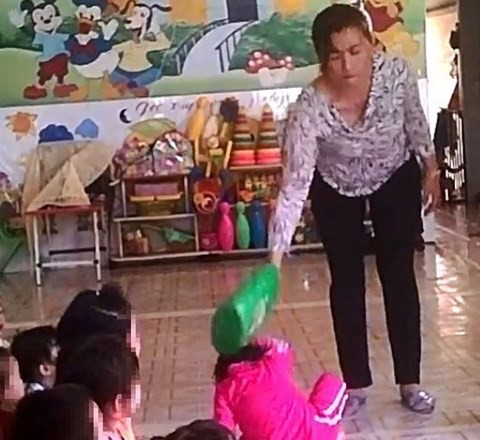 Bé gái 4 tuổi bị bạo hành ở Mầm Xanh tiếp tục có dấu hiệu bị đánh đập ở cơ sở giữ trẻ mới - Ảnh 3.