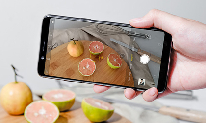 Top 5 smartphone có camera selfie 'nguy hiểm' nhất hành tinh