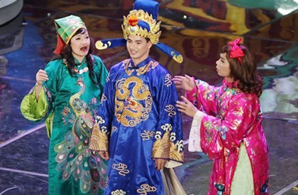 Vân Dung diễn xuất hết mình trong Táo quân.