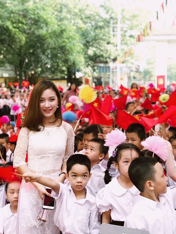 Những giáo viên xinh đẹp hứa hẹn “tỏa sáng” trong năm 2018 - 5
