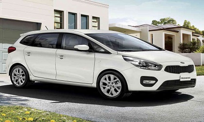 Kia Rondo được giảm giá còn 693 triệu đồng