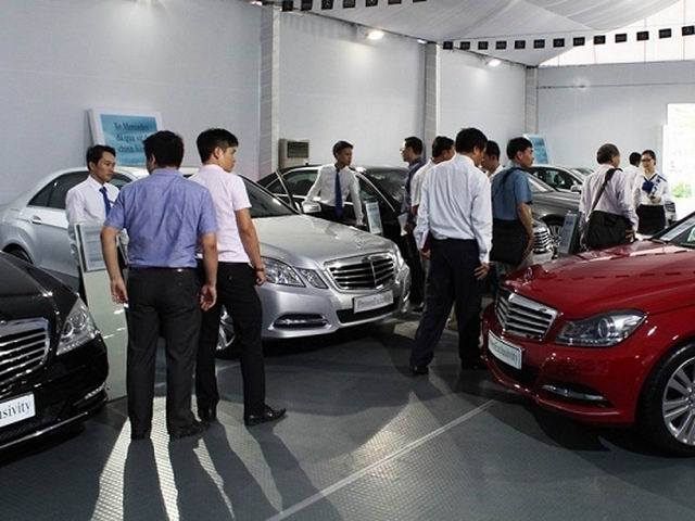 Kinh nghiệm mua sắm ô tô dịp cận Tết - 2