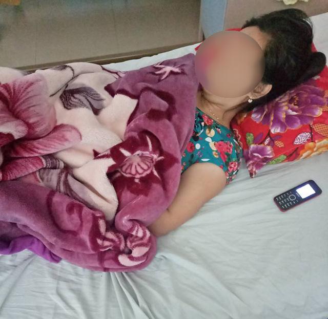 vao benh vien duong thai nhung bi phat nham thuoc pha thai, ba bau mat con dau don - 2
