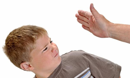 Những trận đòn ảnh hưởng tới con đáng sợ hơn nhiều so với suy nghĩ của cha mẹ