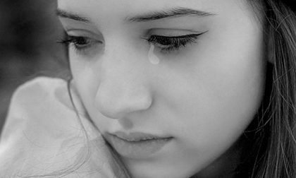 Một câu chê trách cũng đủ để phụ nữ tổn thương suốt đời
