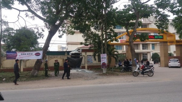 Hai tên trộm 'số nhọ', dùng mìn nổ tung cây ATM vẫn không lấy được tiền