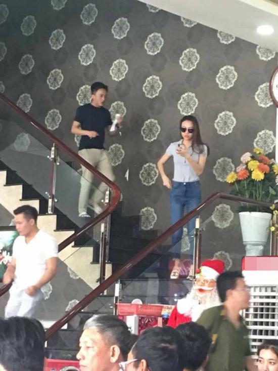 cuong dola va dam thu trang bi bat gap di an cung nhau bang sieu xe - 2