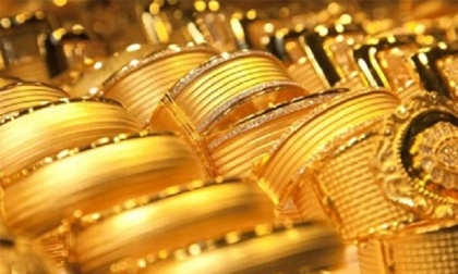 Giá vàng hôm nay 24/1: USD chìm đáy, vàng treo ở đỉnh