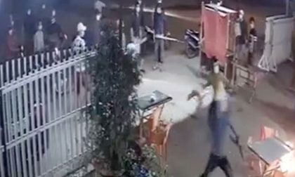Chủ quán nhậu ném bom xăng chống trả 20 thanh niên cầm dao đòi chém