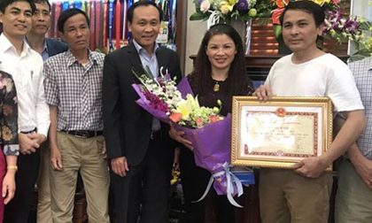 Người hùng Quang Hải của U23 VN nhận món quà bất ngờ trước trận chung kết