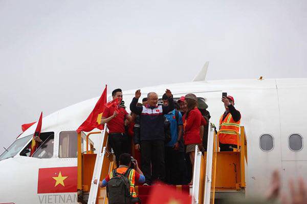 sau “con mua tien thuong”, u23 viet nam se phai nop thue ra sao? - 1
