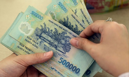 Cái kết bất ngờ khi 2 vợ chồng cùng lộ 'quỹ đen' giấu kín cả năm