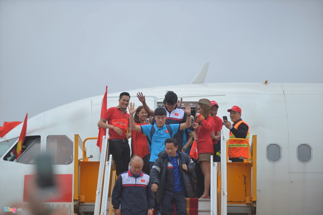 Vietjet bi phat 40 trieu vu bikini tren may bay cho U23 Viet Nam hinh anh 1