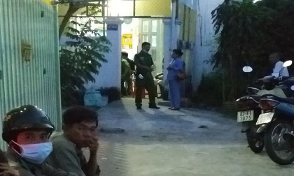 Thi thể người đàn ông phân hủy trong ngôi nhà khóa trái