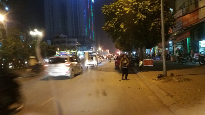 Hà Nội: Xôn xao sự xuất hiện của kẻ biến thái chuyên rình rập những cô gái trẻ để sàm sỡ