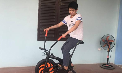 Sức sống kỳ diệu của cậu bé trong vụ cháy xưởng bánh khiến 8 người tử vong ở Hoài Đức