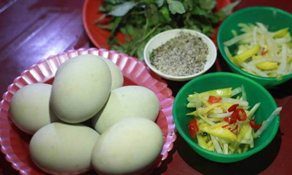Rước bệnh thêm vào người nếu đối tượng này ăn trứng vịt lộn