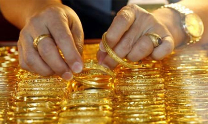 Giá vàng hôm nay 9/2: USD tăng dữ dội, vàng giảm kỷ lục