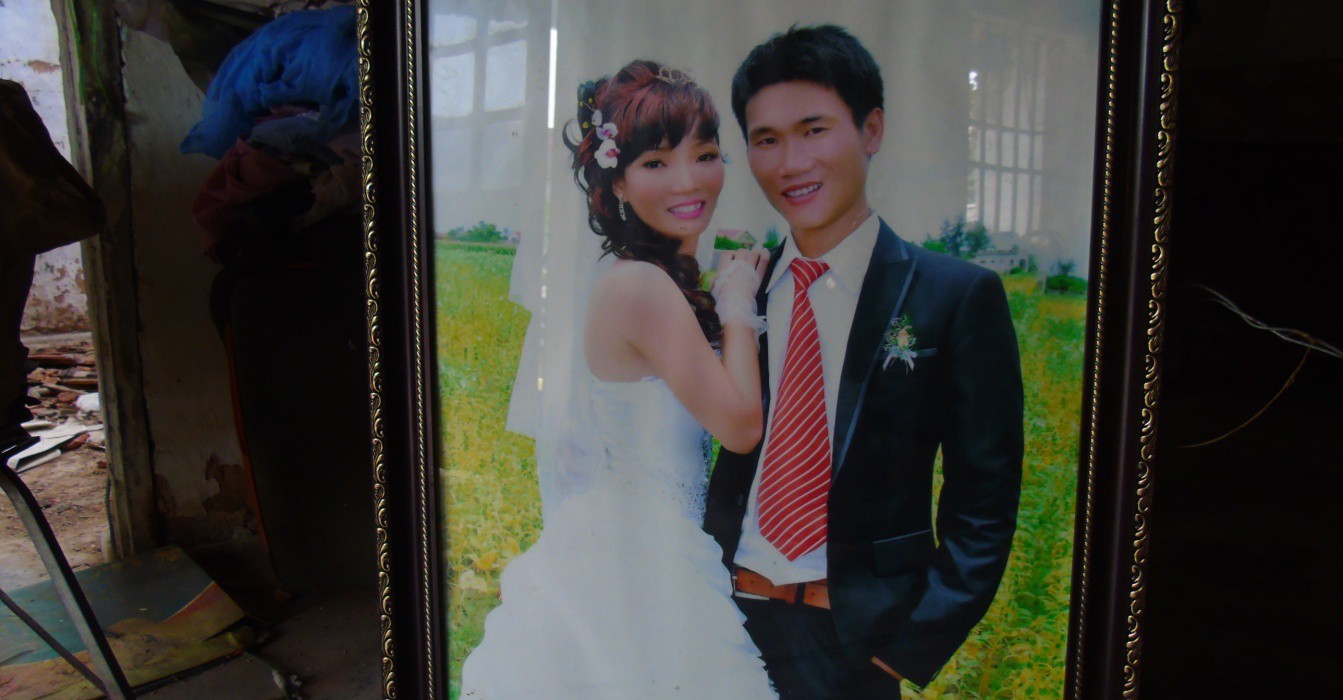 Tang thương ngày cận Tết và nỗi đau của người vợ có chồng bỏ mạng nơi xứ người - Ảnh 2.