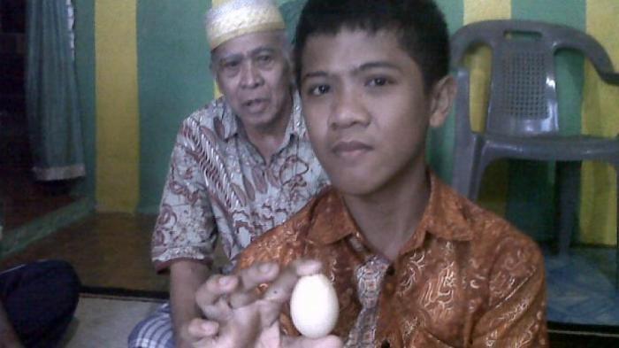 ky la cau be 12 tuoi mot tuan... de ra 7 qua trung - 1