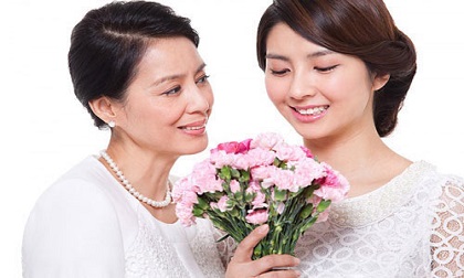 Sự khác nhau ‘một trời một vực’ giữa mẹ chồng và mẹ đẻ, chị em nào đã lấy chồng lại càng thấm thía