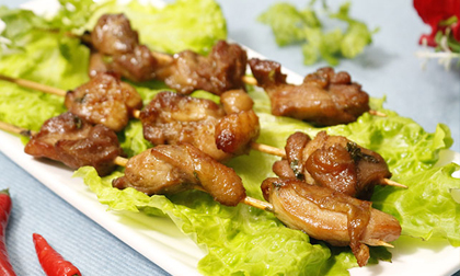 Tết này làm gà xiên nướng thơm lừng, đậm đà ngửi mùi đã chết mê