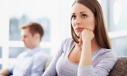 Tiếc thanh xuân nên mình nấn ná không chịu lấy chồng để bây giờ đám cưới có nguy cơ tan rã