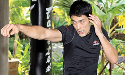 Johnny Trí Nguyễn lên tiếng về việc giao đấu với võ sư Flores